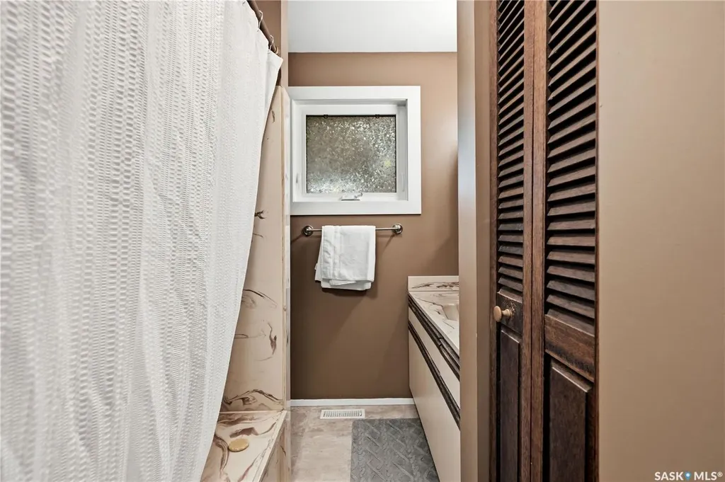 130 Flavelle Crescent Saskatoon SK S7L 6L2