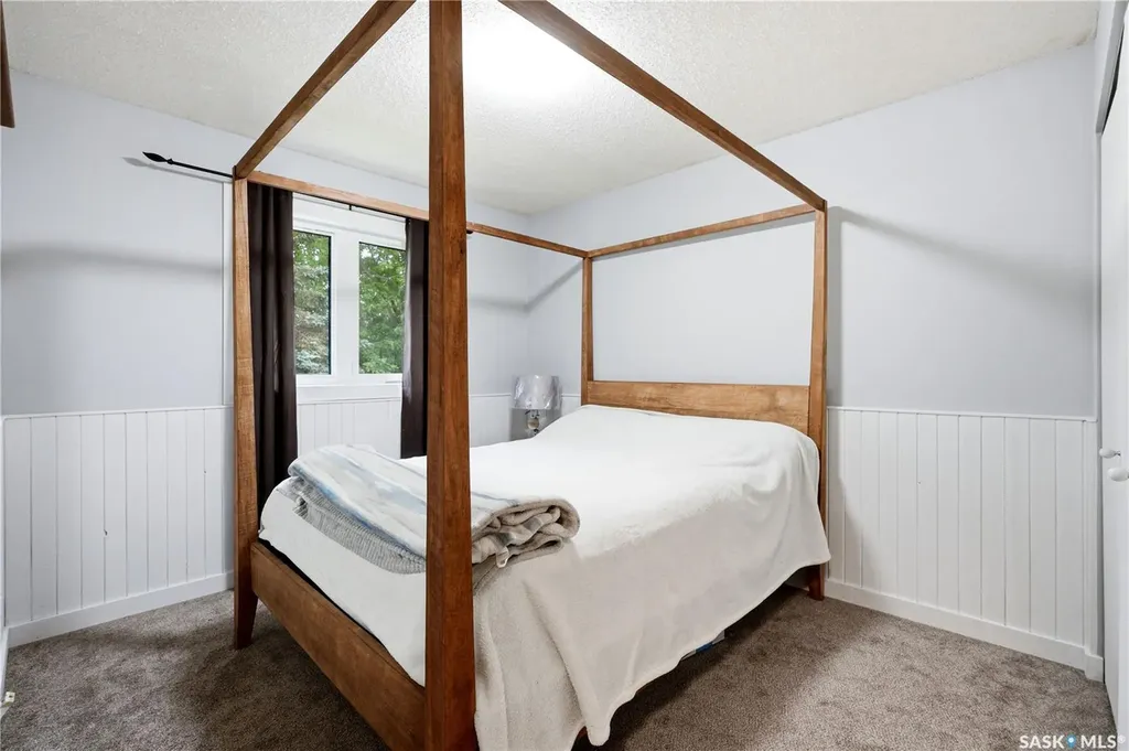 130 Flavelle Crescent Saskatoon SK S7L 6L2