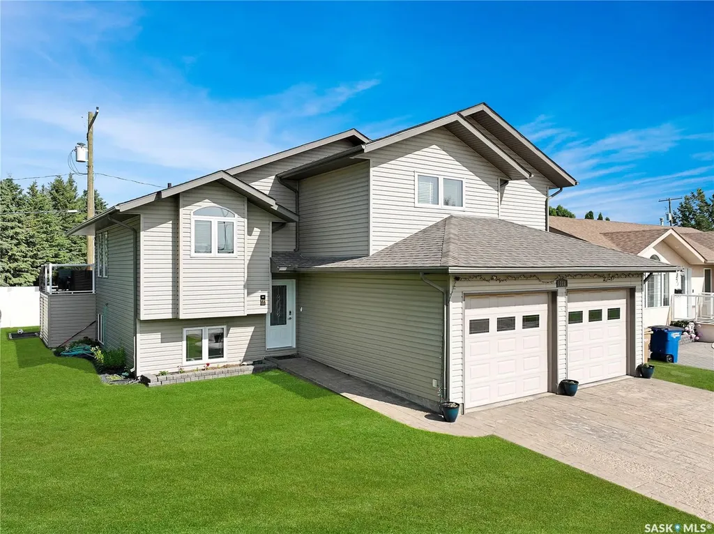 731 Adamson Crescent Shellbrook SK S0J 0B8