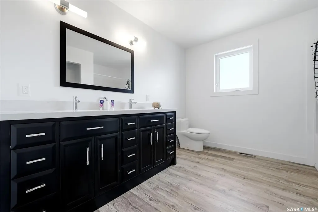 520 Burns Avenue Southey SK S0G 4P0