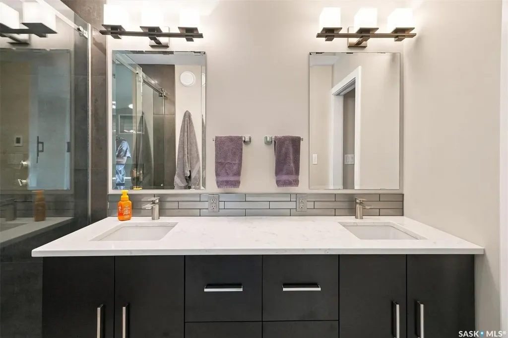 547 Bayview Terrace Saskatoon SK S7V 1V6