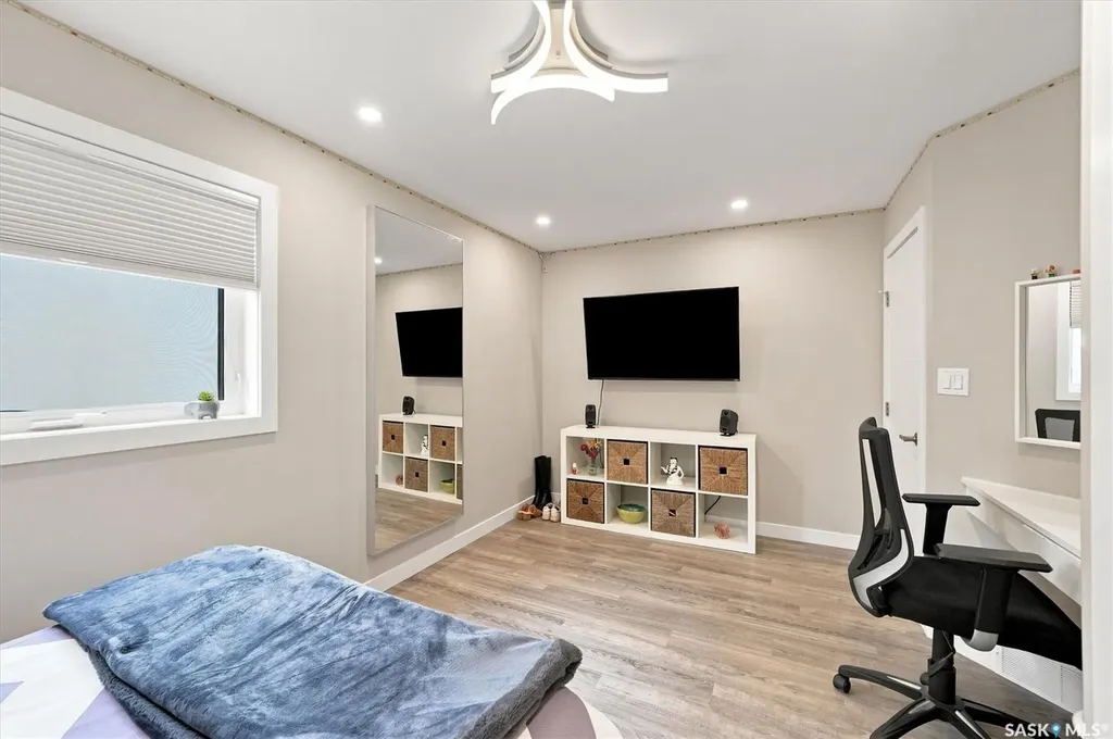 547 Bayview Terrace Saskatoon SK S7V 1V6