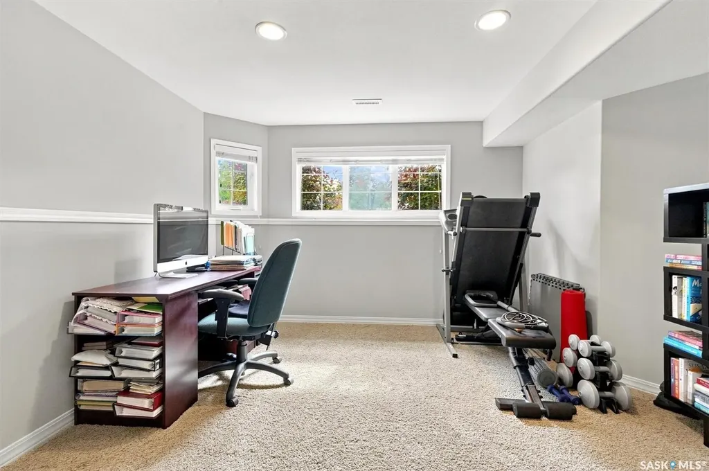 547 Bayview Terrace Saskatoon SK S7V 1V6