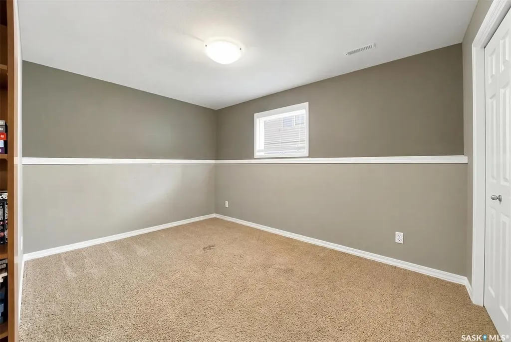 547 Bayview Terrace Saskatoon SK S7V 1V6