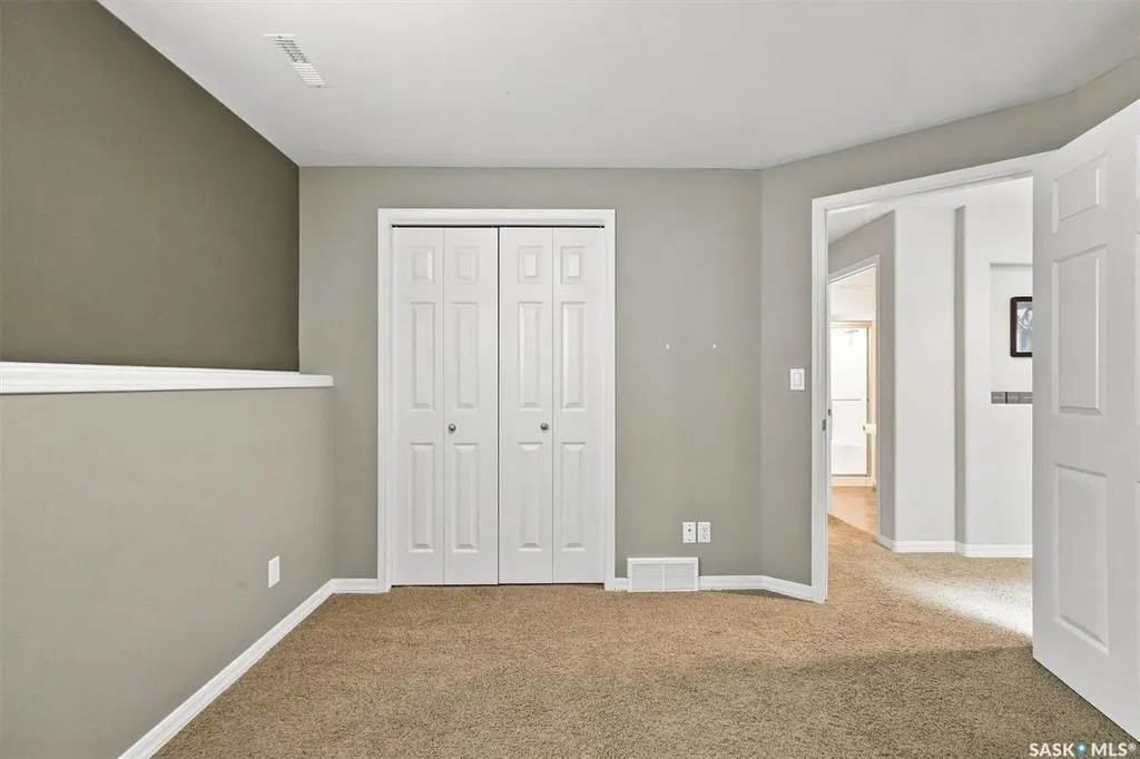 547 Bayview Terrace Saskatoon SK S7V 1V6