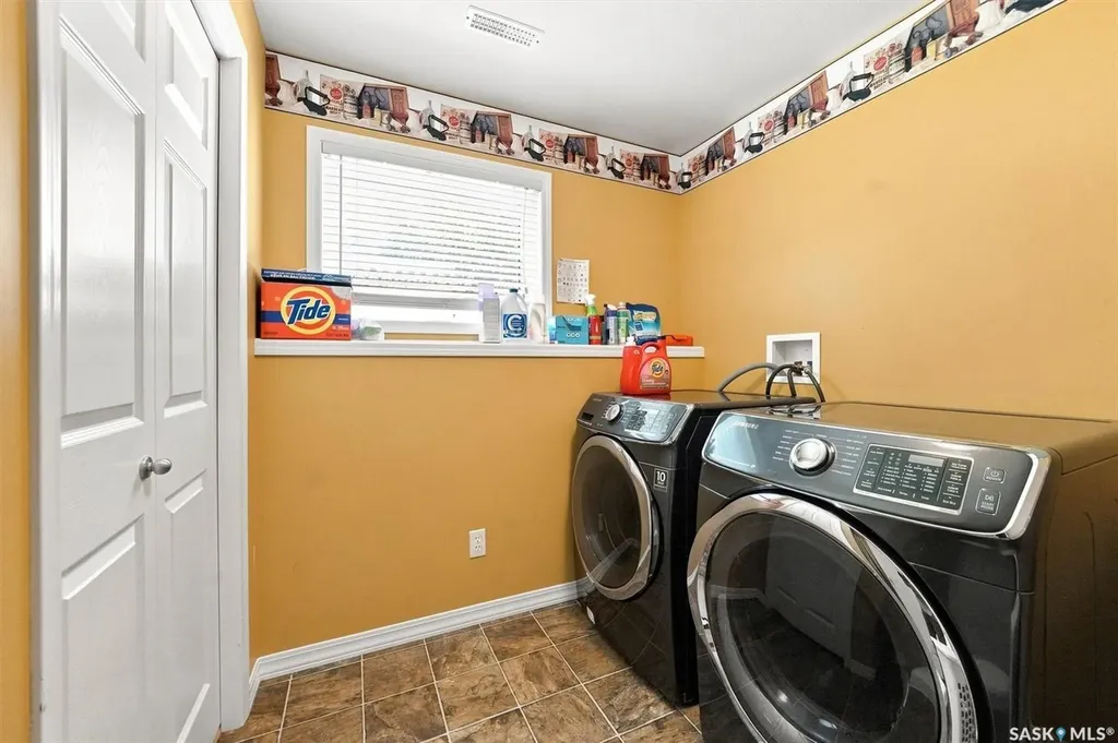 547 Bayview Terrace Saskatoon SK S7V 1V6