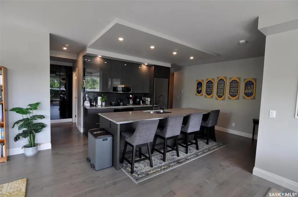 637 University Drive Saskatoon SK S7N 0H8