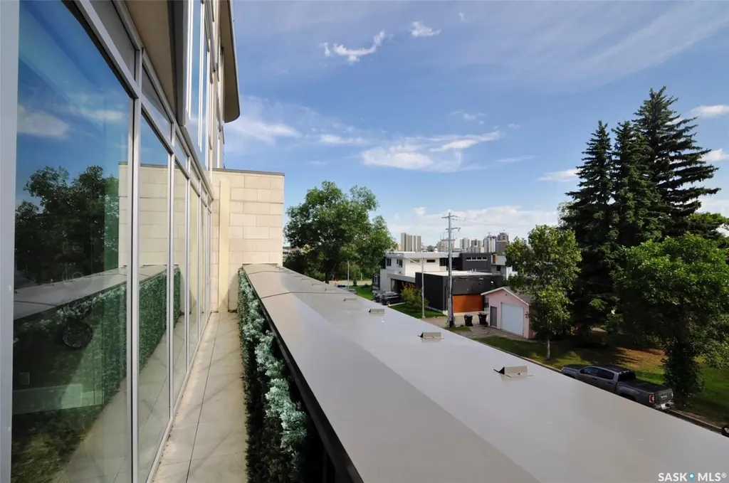 637 University Drive Saskatoon SK S7N 0H8