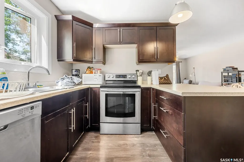 683 Garnet Street Regina SK S4T 2W9