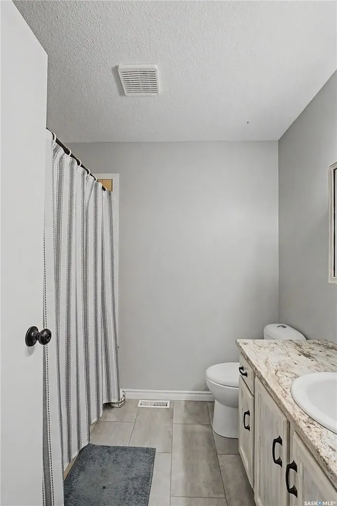 1791 Barton Drive Prince Albert SK S6V 7W1