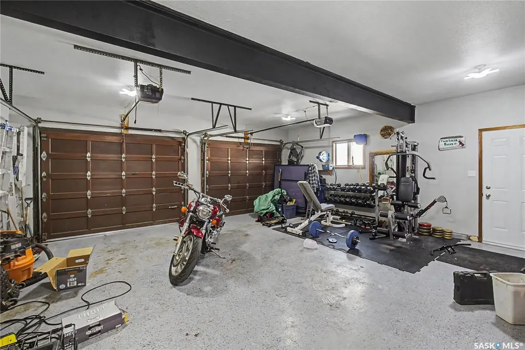 1791 Barton Drive Prince Albert SK S6V 7W1
