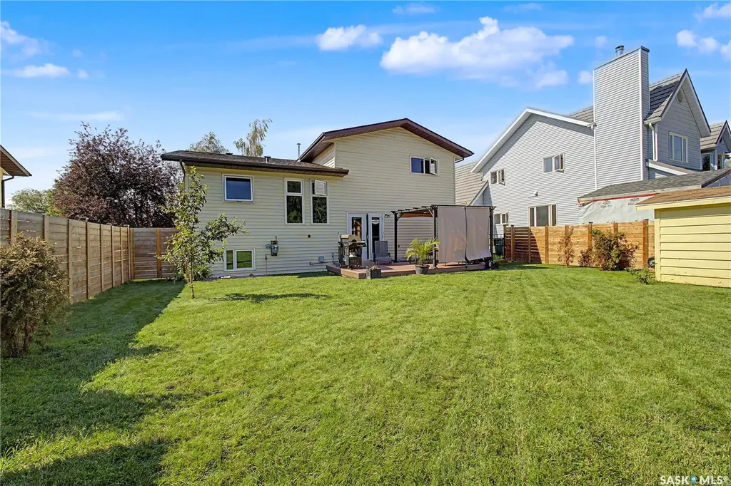 1791 Barton Drive Prince Albert SK S6V 7W1