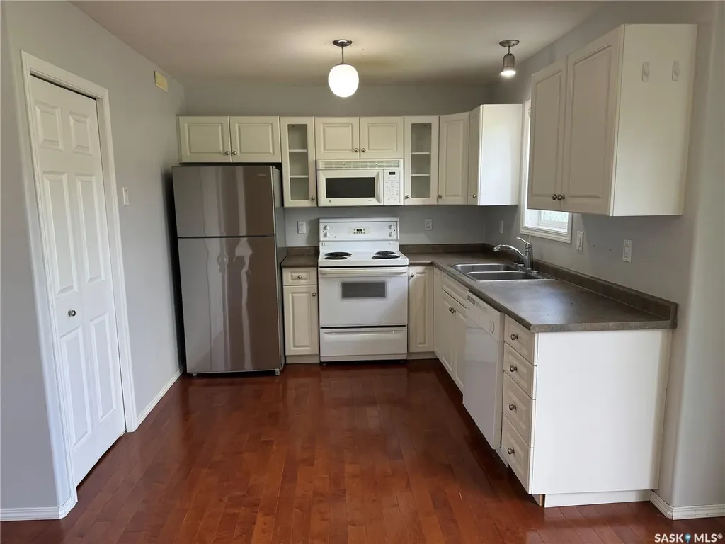 203 Herold Terrace Saskatoon SK S7V 1H5