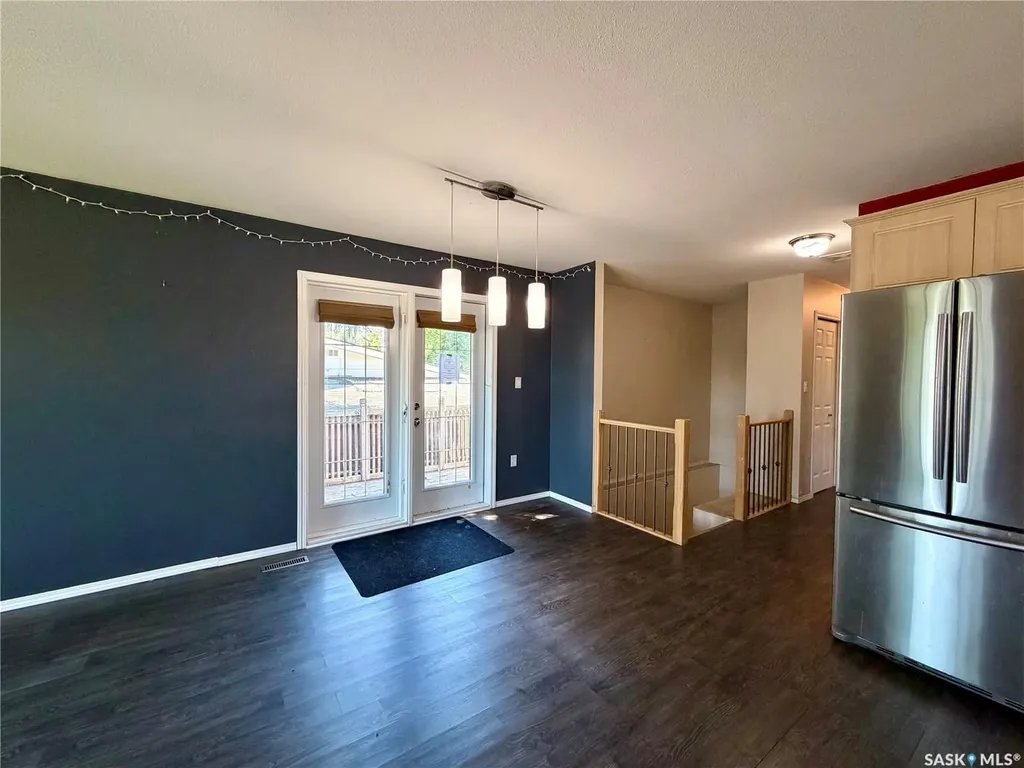 1050 Hochelaga Street W Moose Jaw SK S6H 2H9