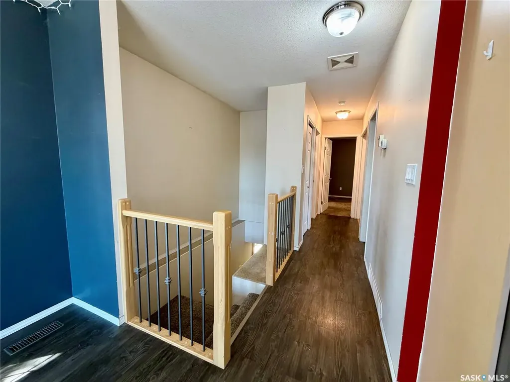 1050 Hochelaga Street W Moose Jaw SK S6H 2H9