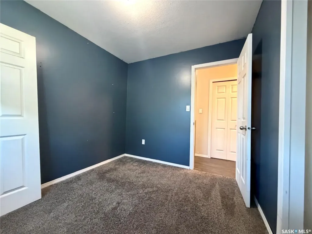 1050 Hochelaga Street W Moose Jaw SK S6H 2H9
