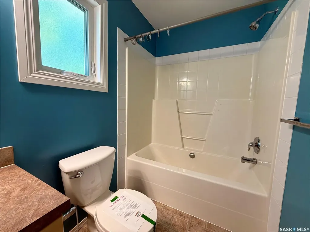 1050 Hochelaga Street W Moose Jaw SK S6H 2H9