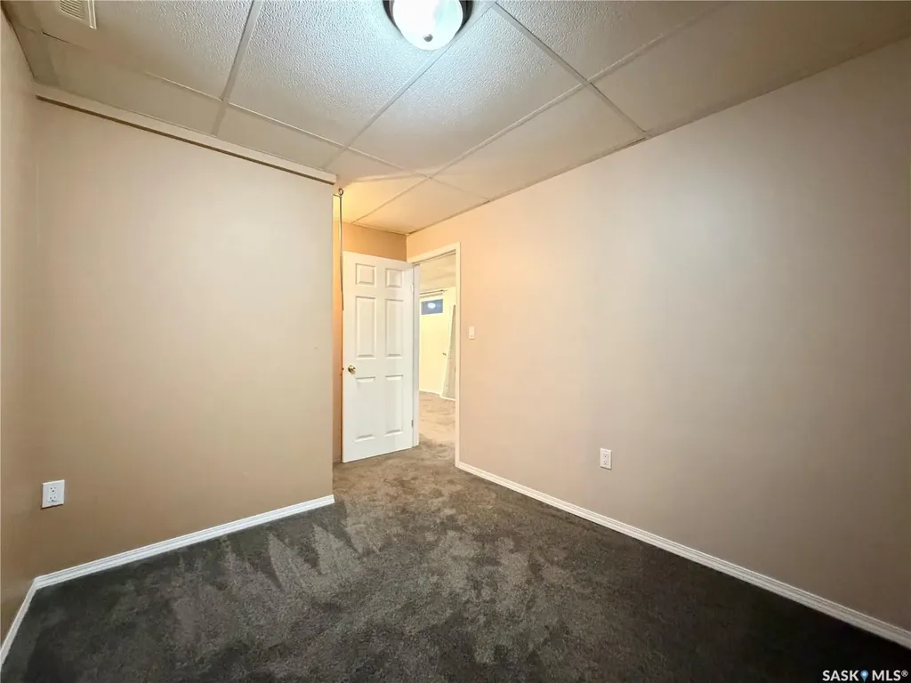 1050 Hochelaga Street W Moose Jaw SK S6H 2H9