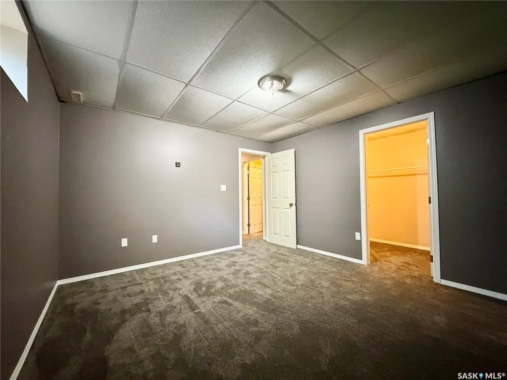 1050 Hochelaga Street W Moose Jaw SK S6H 2H9