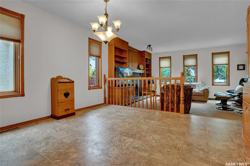 3474 Olive Grove Regina SK S4V 2P3