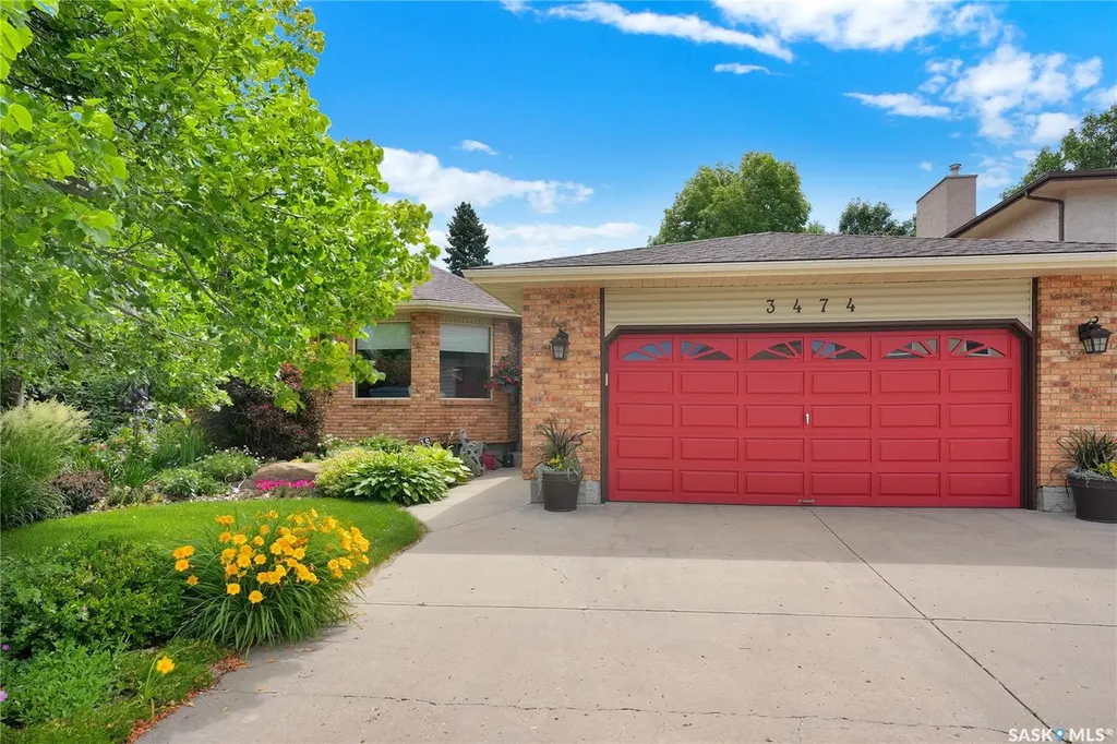 3474 Olive Grove Regina SK S4V 2P3