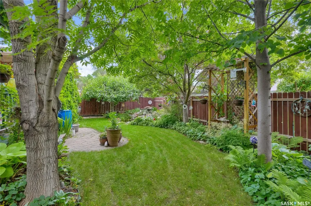 3474 Olive Grove Regina SK S4V 2P3