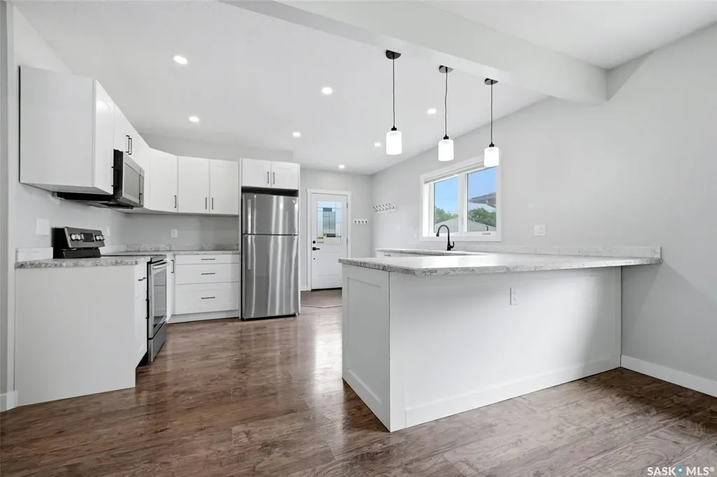 1601 Lacon Street Regina SK S4N 1Z5