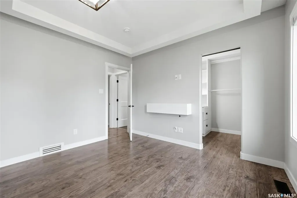 1601 Lacon Street Regina SK S4N 1Z5