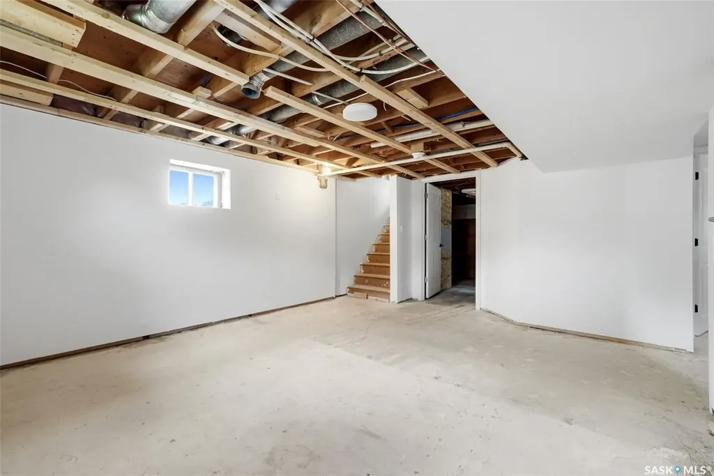 1601 Lacon Street Regina SK S4N 1Z5