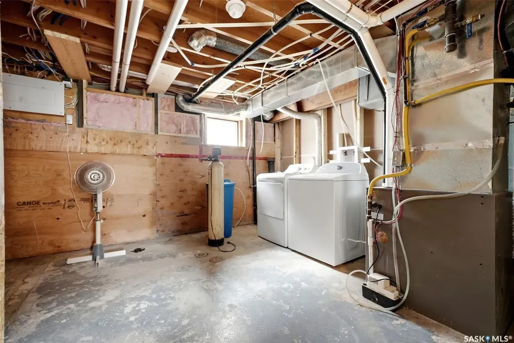 1601 Lacon Street Regina SK S4N 1Z5