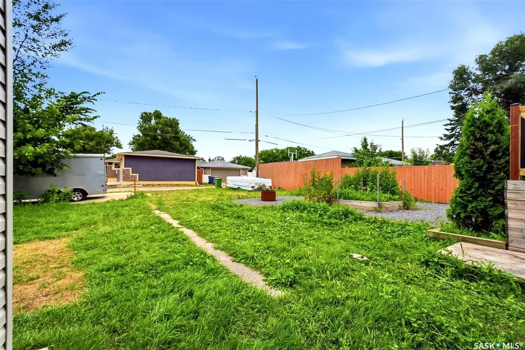1601 Lacon Street Regina SK S4N 1Z5