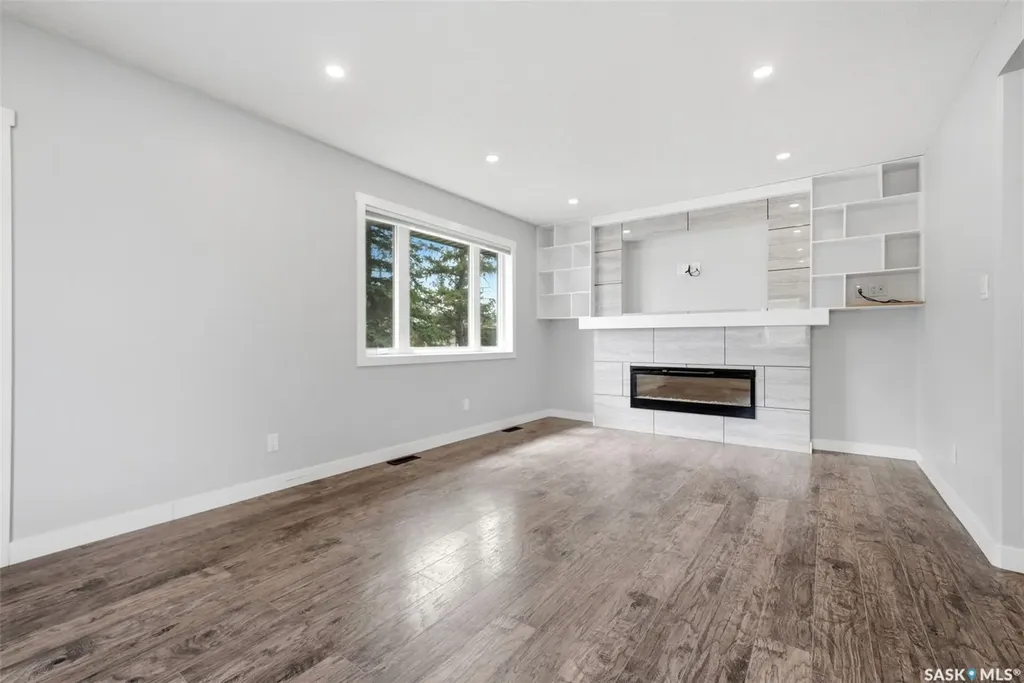 1601 Lacon Street Regina SK S4N 1Z5
