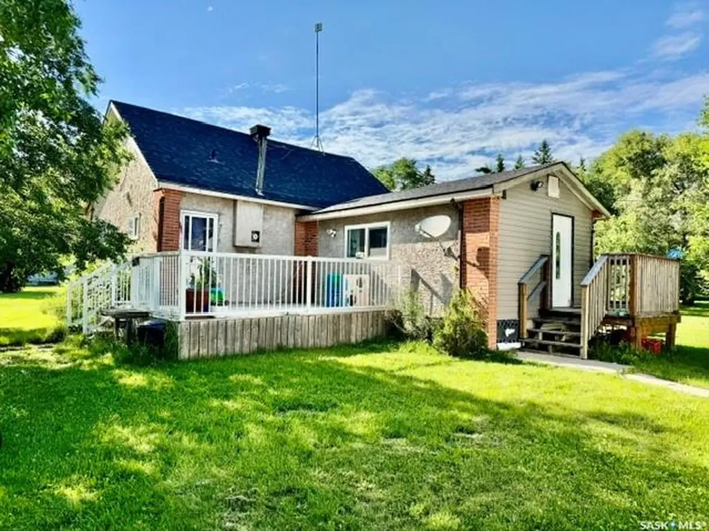 213 1st Avenue S St. Gregor SK S0K 3X0