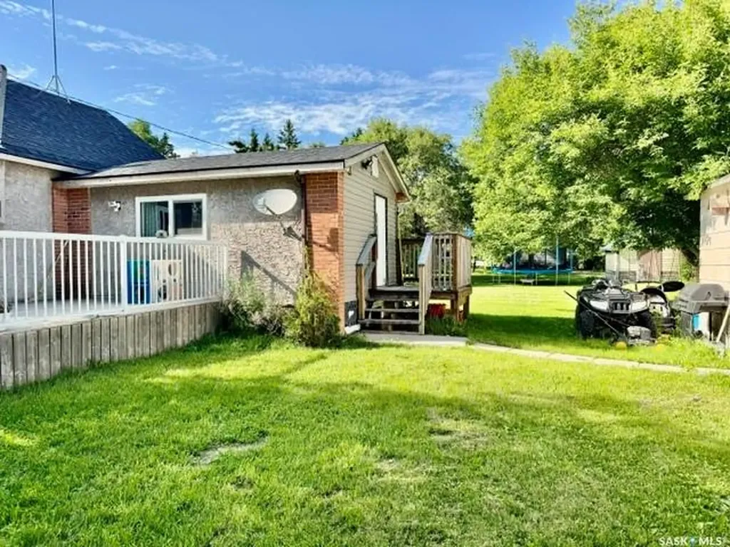213 1st Avenue S St. Gregor SK S0K 3X0