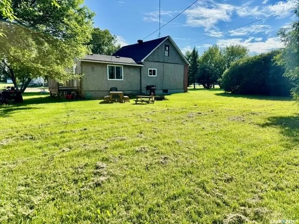 213 1st Avenue S St. Gregor SK S0K 3X0
