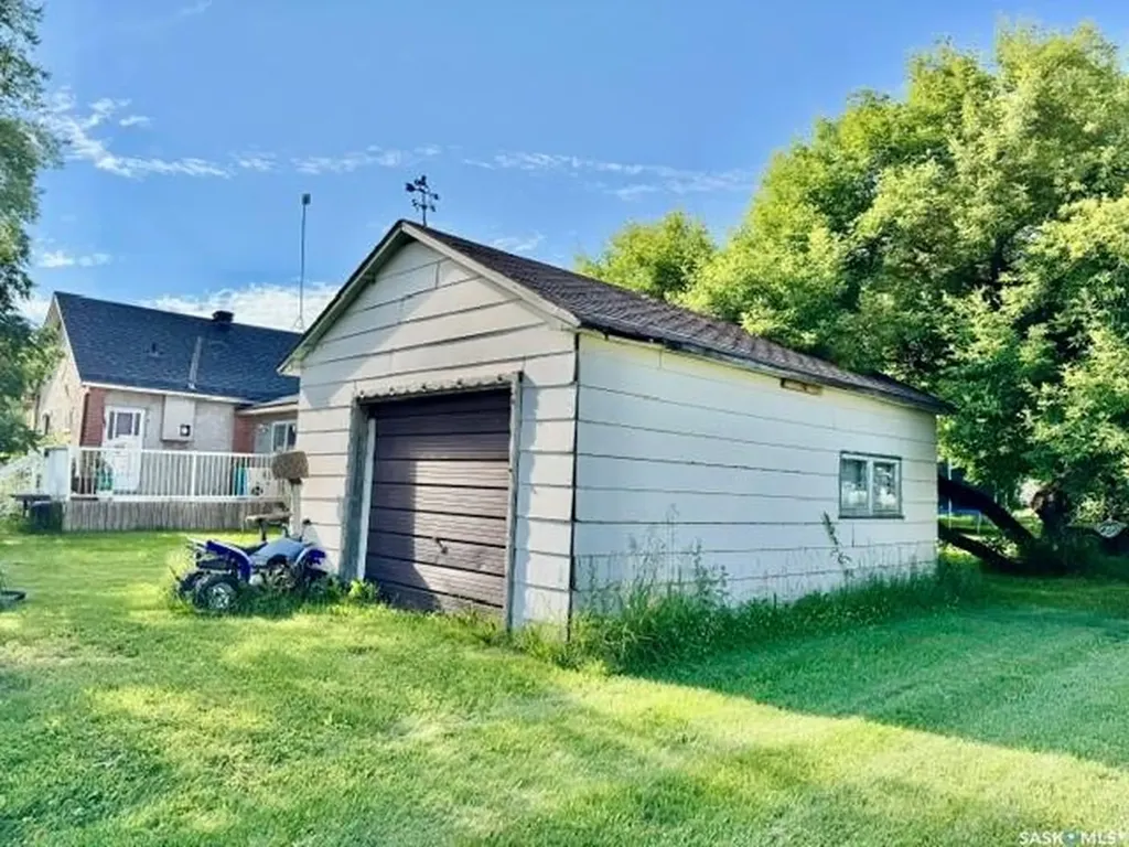 213 1st Avenue S St. Gregor SK S0K 3X0