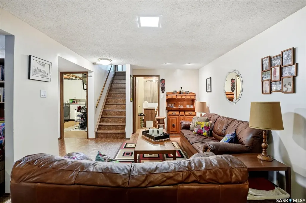 3801 Diefenbaker Drive Saskatoon SK S7L 5C6