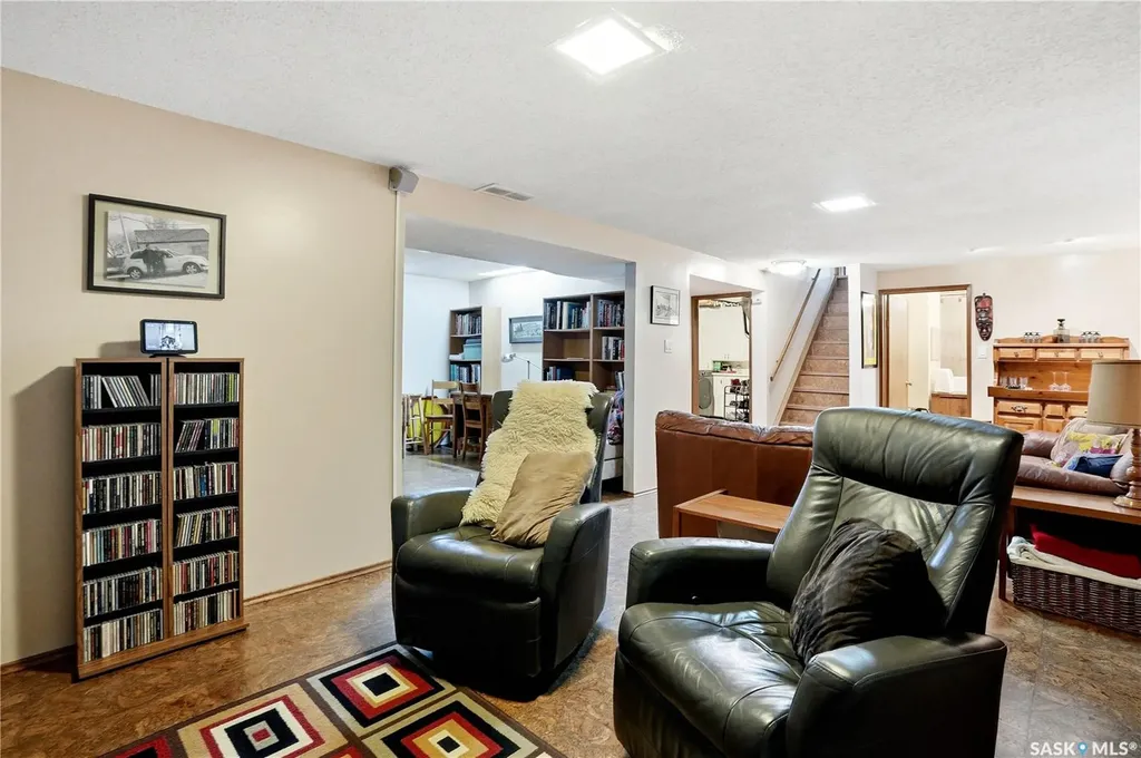 3801 Diefenbaker Drive Saskatoon SK S7L 5C6