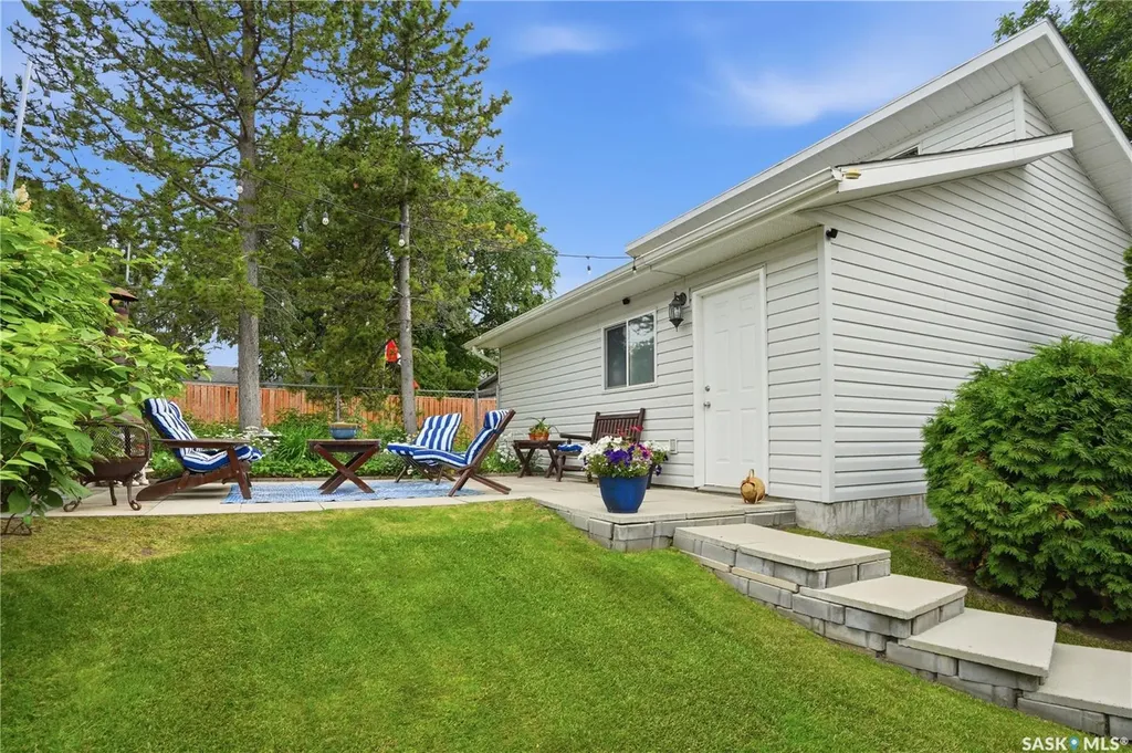 3801 Diefenbaker Drive Saskatoon SK S7L 5C6