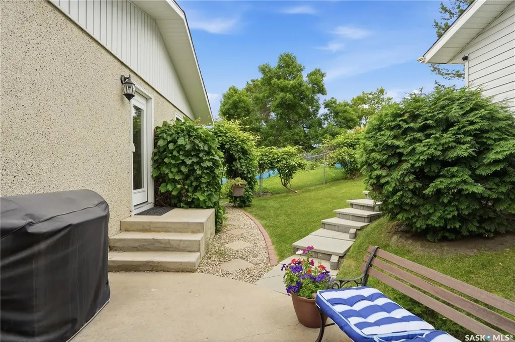 3801 Diefenbaker Drive Saskatoon SK S7L 5C6