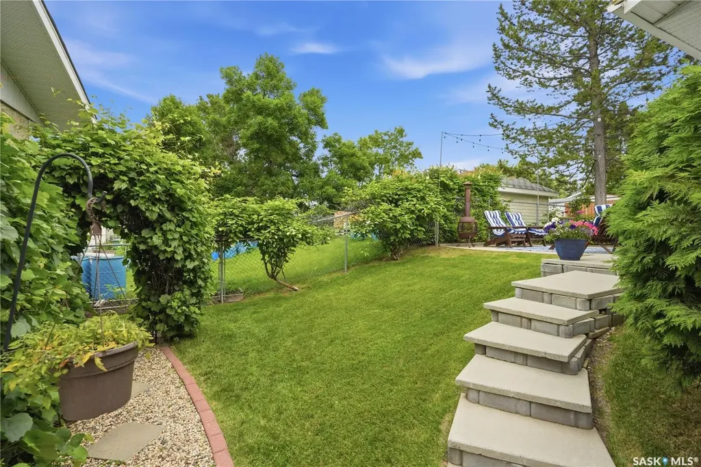 3801 Diefenbaker Drive Saskatoon SK S7L 5C6
