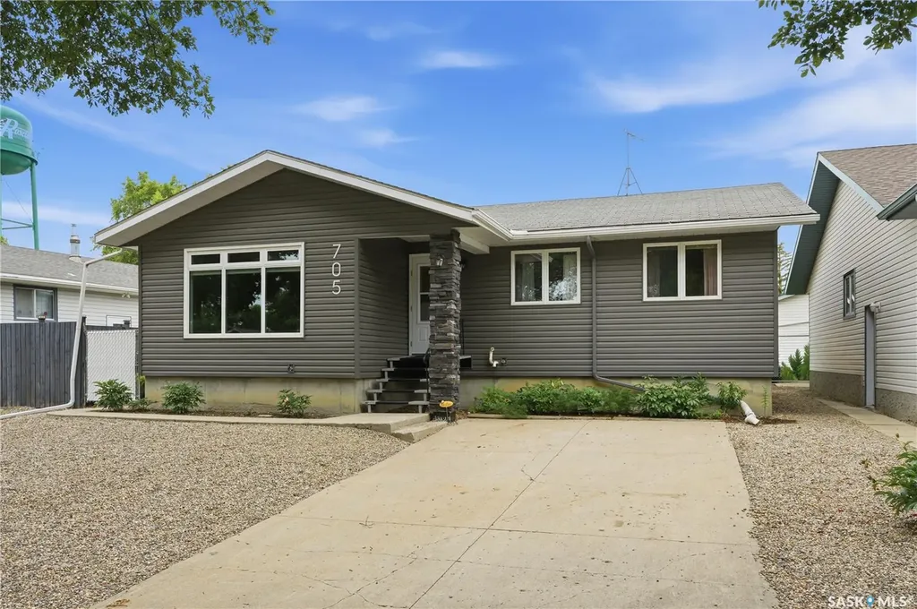 705 Main Street Rosetown SK S0L 2V0