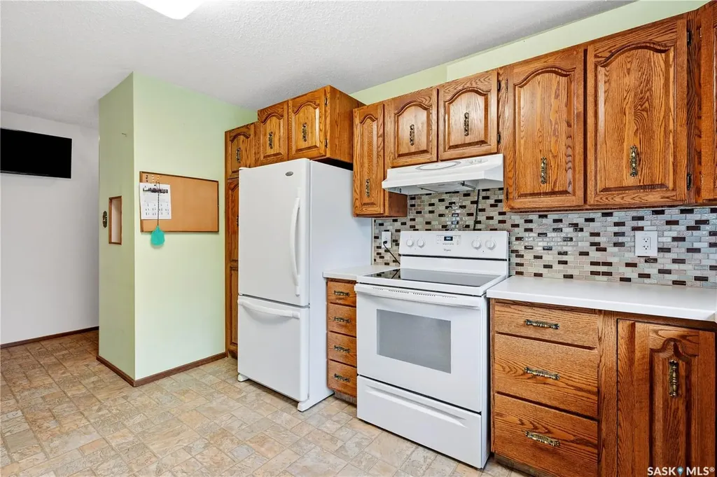 705 Main Street Rosetown SK S0L 2V0