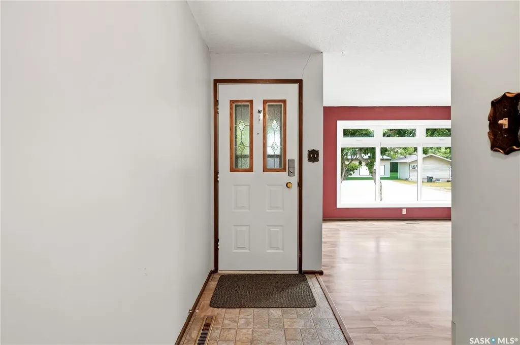705 Main Street Rosetown SK S0L 2V0