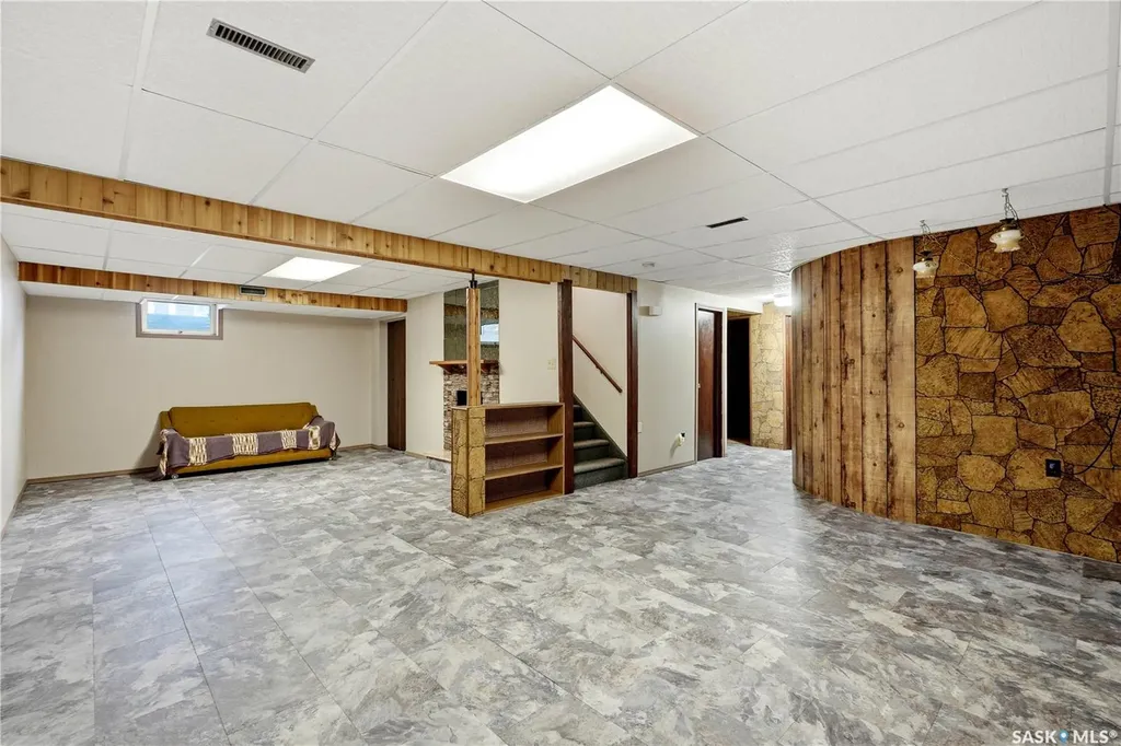 705 Main Street Rosetown SK S0L 2V0