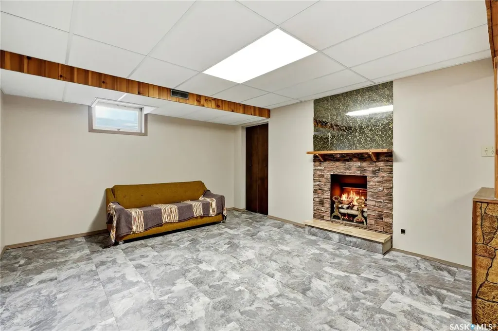 705 Main Street Rosetown SK S0L 2V0