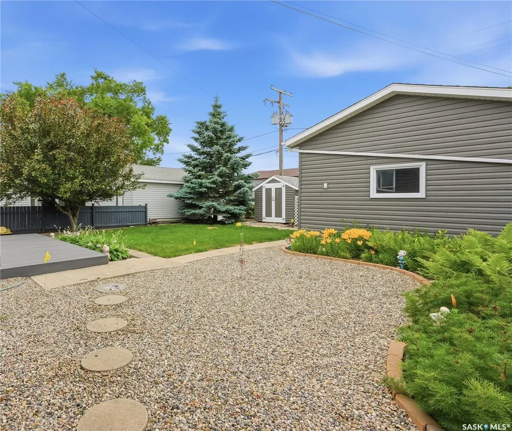 705 Main Street Rosetown SK S0L 2V0
