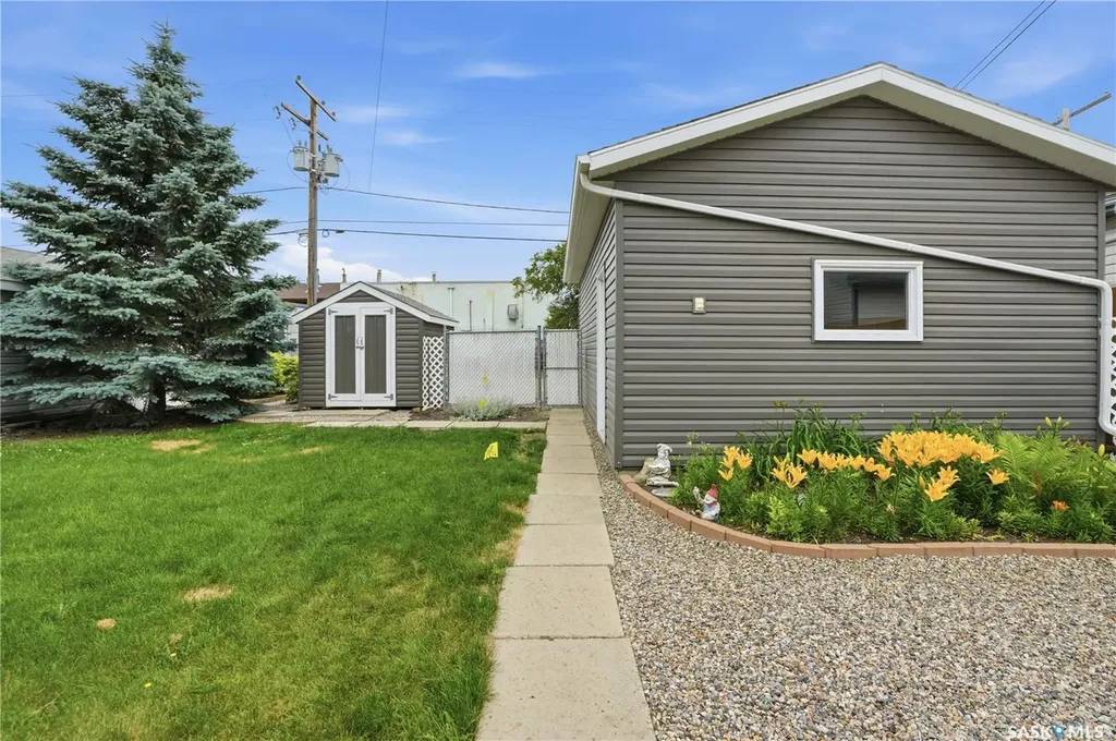 705 Main Street Rosetown SK S0L 2V0