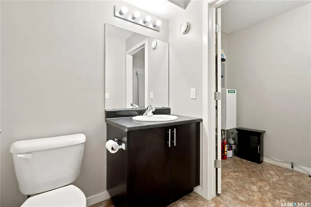 5533 Blake Crescent Regina SK S4X 0J1