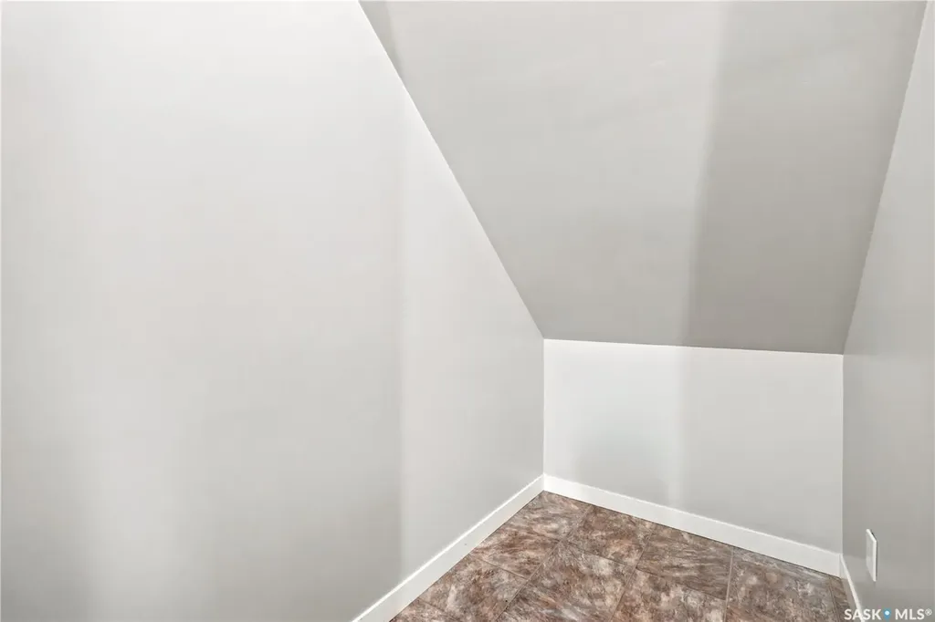 5533 Blake Crescent Regina SK S4X 0J1